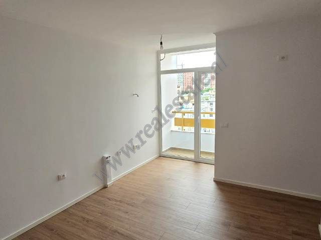 Apartament 1+1 ne shitje ne rrugen Nikolle Kacorri prane Pallatit me Shigjeta ne Tirane.
Ndodhet ne Apartament 1+1 ne shitje ne rrugen Nikolle Kacorri prane Pallatit me Shigjeta ne Tirane.
Ndodhet ne